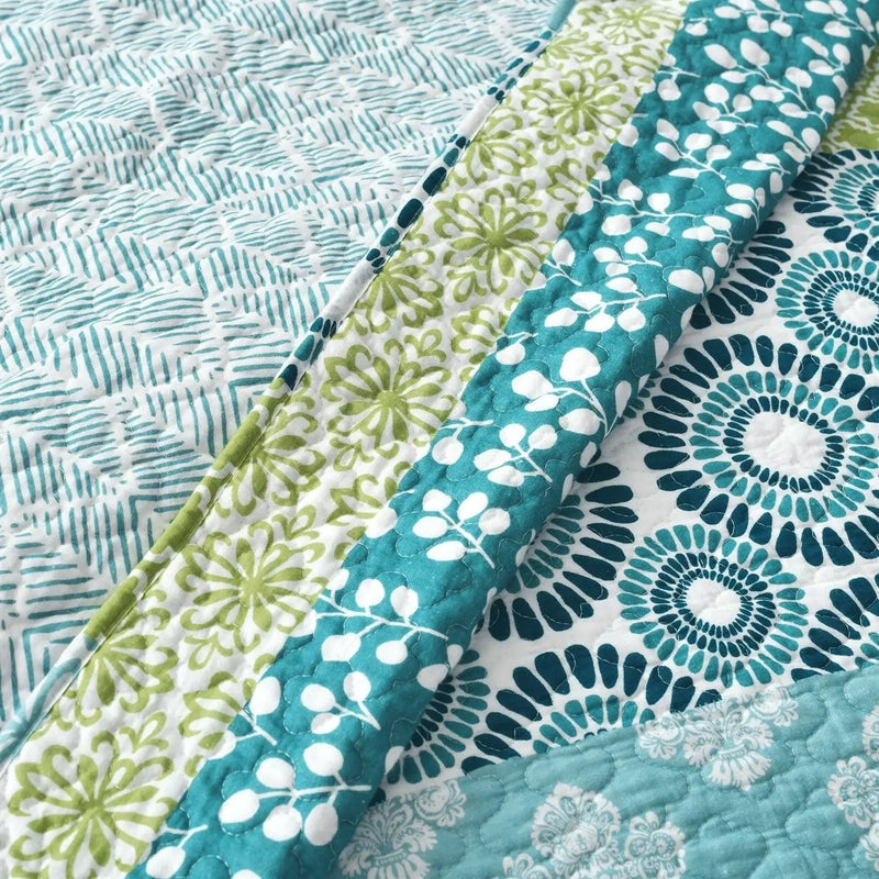 King size Cotton 3 Piece Reversible Blue White Green Floral Damask Quilt Set by HomePacific