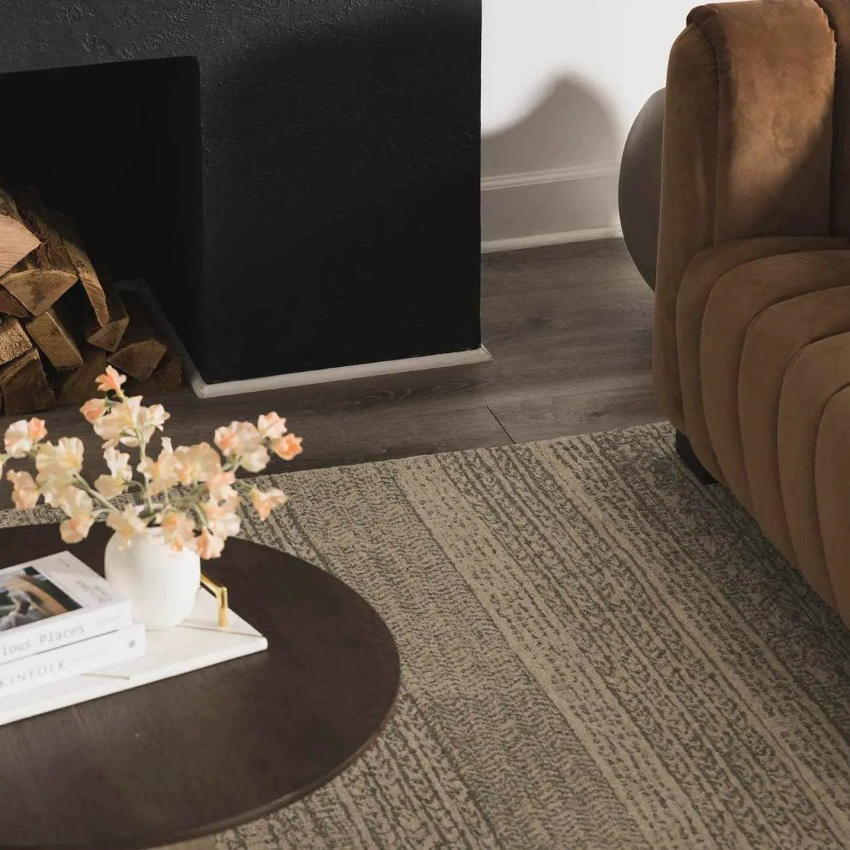 Kinmundy Tufted Maroc Wool Rug, installed in a room
