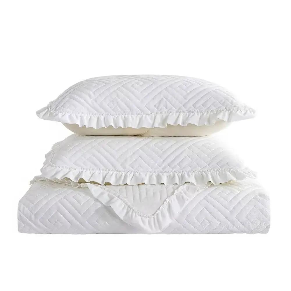 King size Ivory White Velvet Microfiber Polyester Reversible 3-Piece Quilt Set by HomePacific