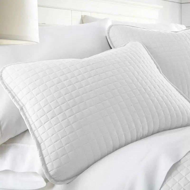 King/Cal King Lightweight White Ultra Soft 3-Piece Microfiber Quilt Set by HomePacific