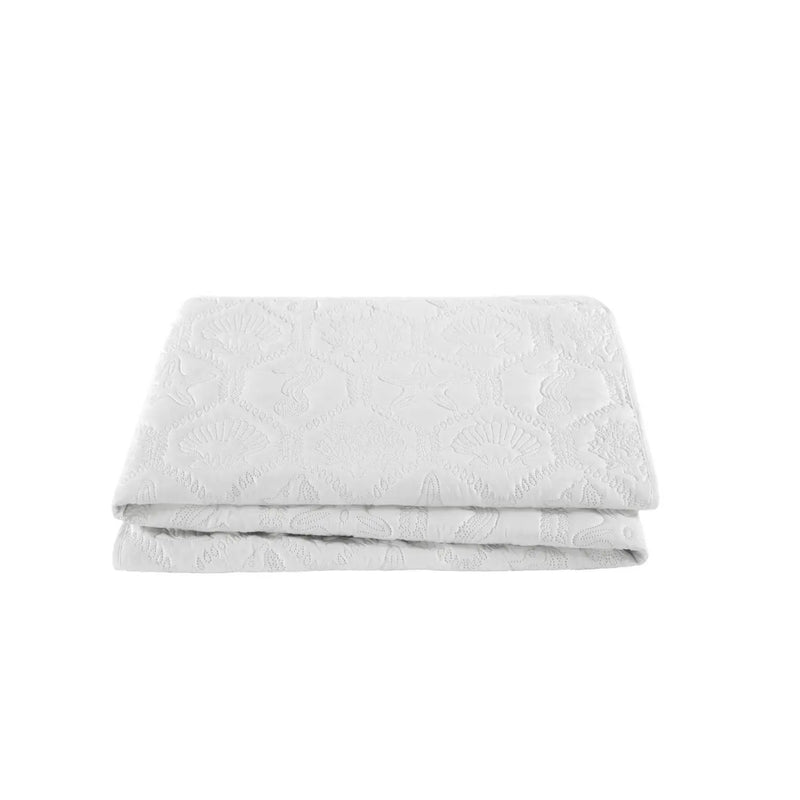 King size Coastal Beach Seashells Starfish Sea Horse White 3-Piece Quilt Set by HomePacific