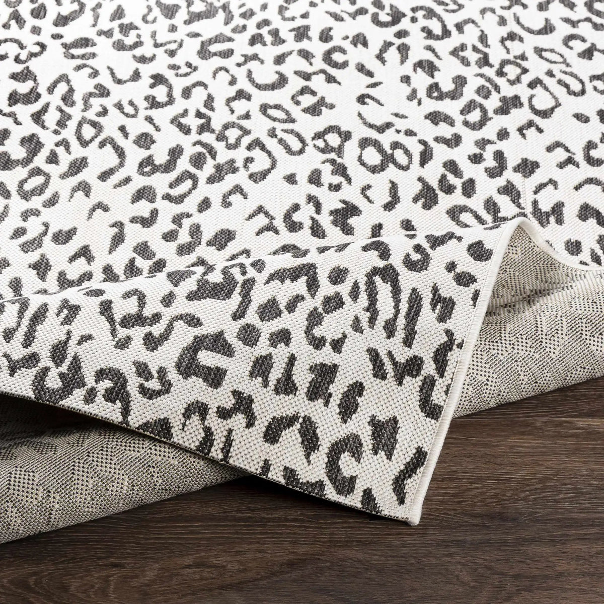Alderbury White Leopard Print Outdoor Rug, photo 12 of 17