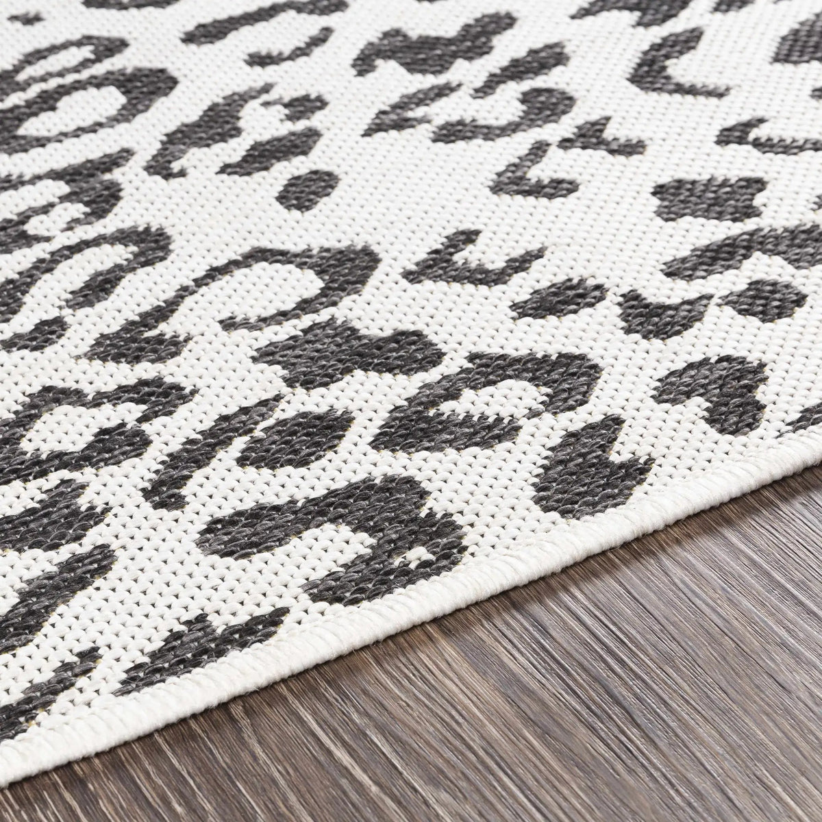 Alderbury White Leopard Print Outdoor Rug, photo 11 of 17