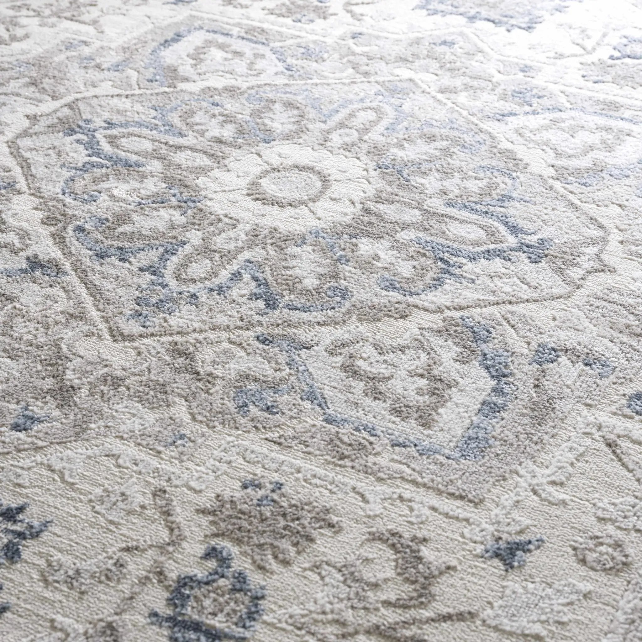 Bakir Area Rug - Clearance by Boutique Rugs