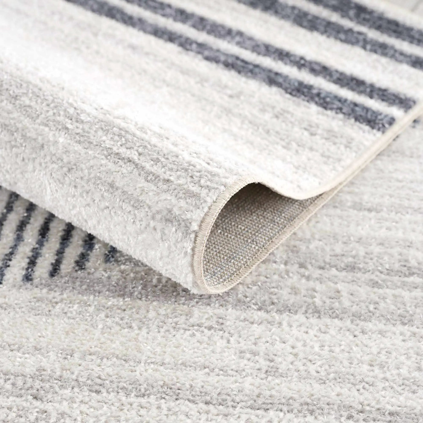 Thad Medium Gray Washable Area Rug by Boutique Rugs
