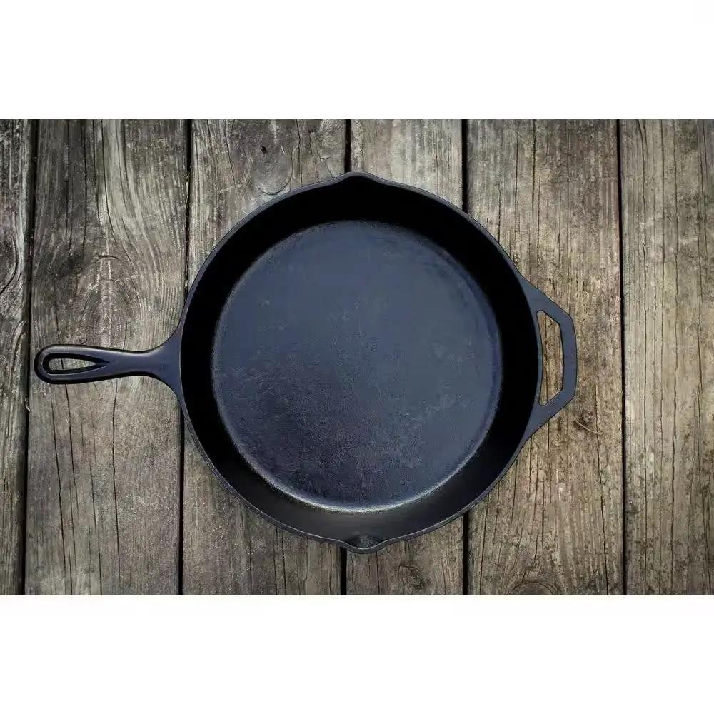 12-inch Cast Iron Skillet Frying Pan with Pour Spout - Made in the USA by HomePacific