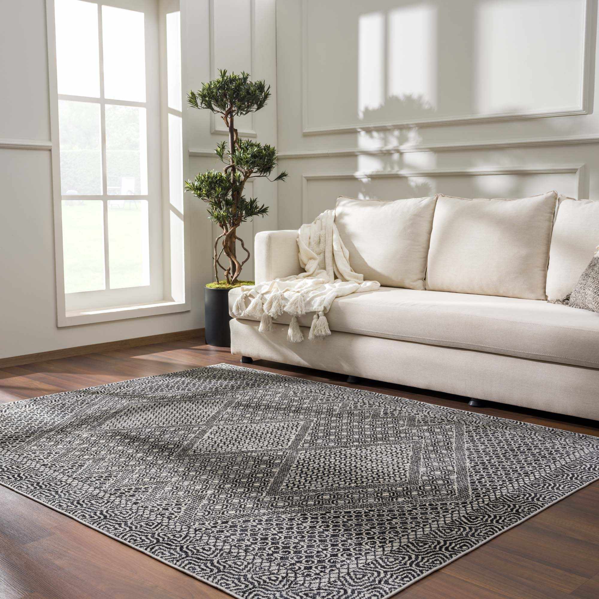 Coledale Black & White Washable Rug - Clearance by Boutique Rugs
