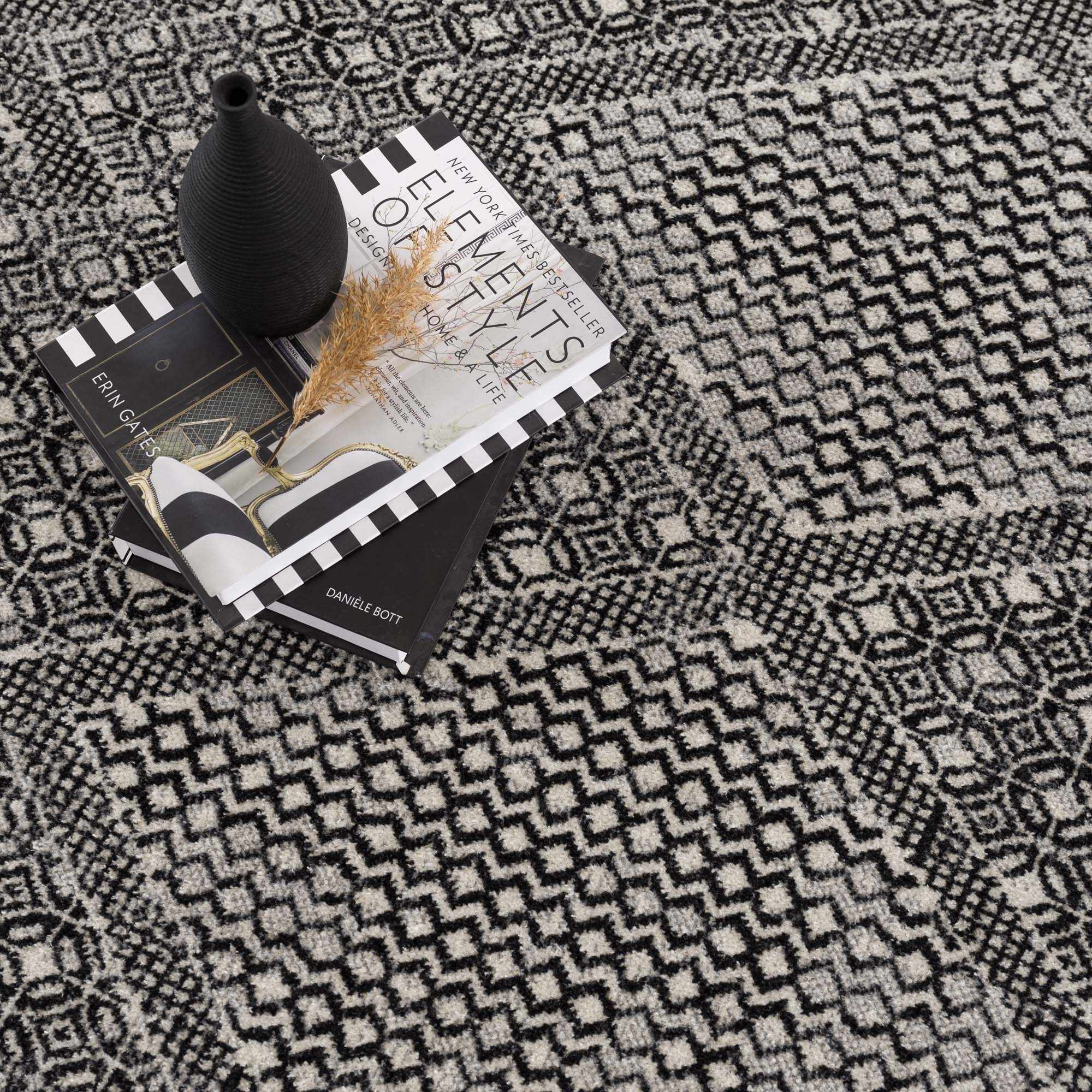 Coledale Black & White Washable Rug - Clearance by Boutique Rugs