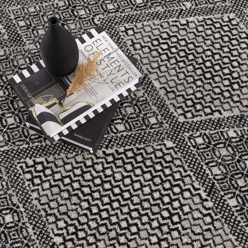 Coledale Black & White Washable Rug - Clearance by Boutique Rugs