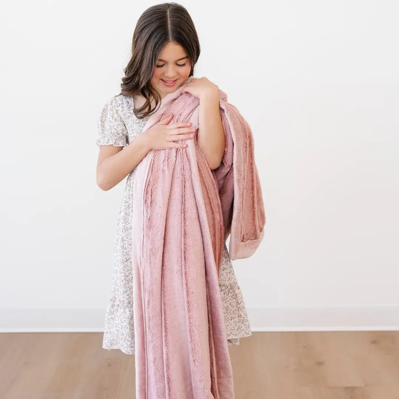 Lush Toddler Blankets by Saranoni by HouseOfZazla