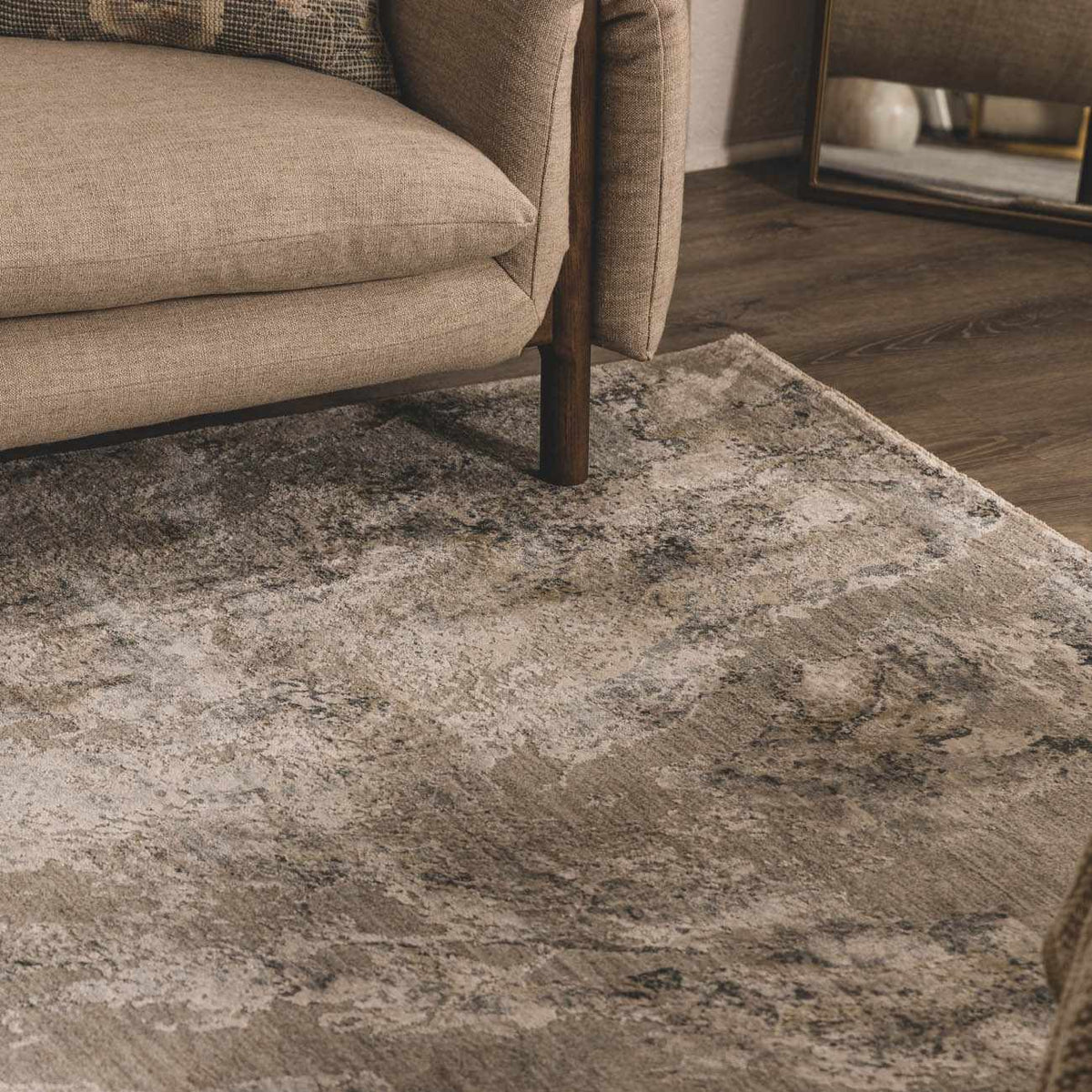 Maddington Gray Marble Thick Luxe Rug, installed in a room 5