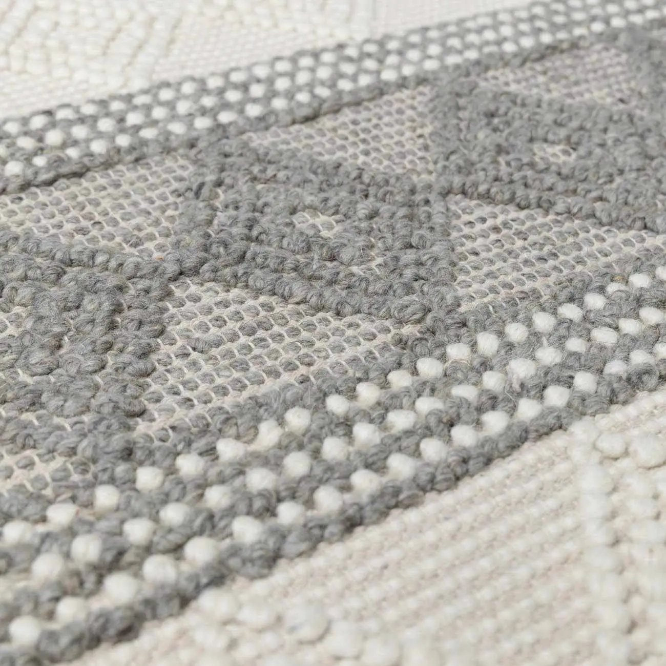Mineola Wool Area Rug by Boutique Rugs