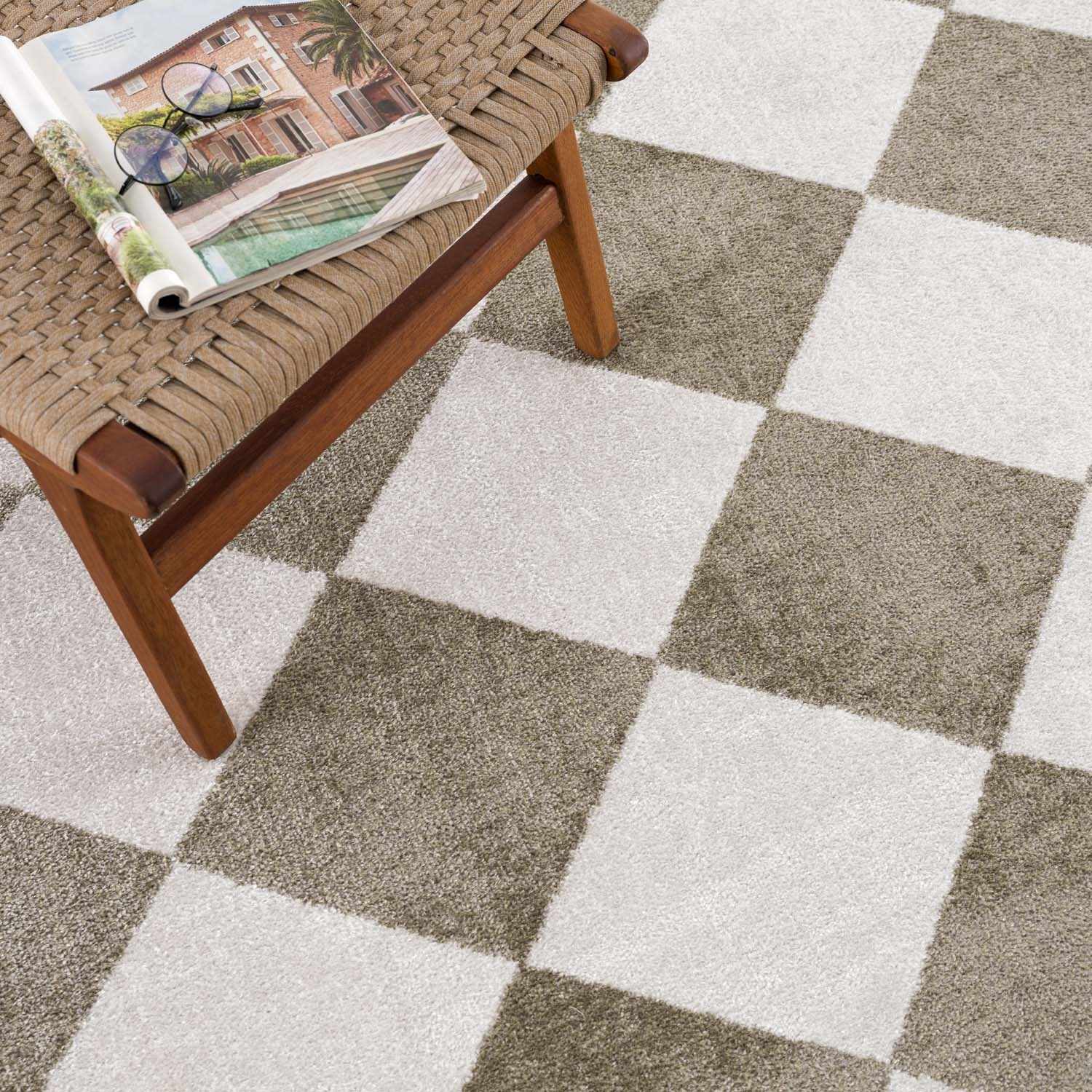 Ulric Green Diamond Washable Area Rug by Boutique Rugs
