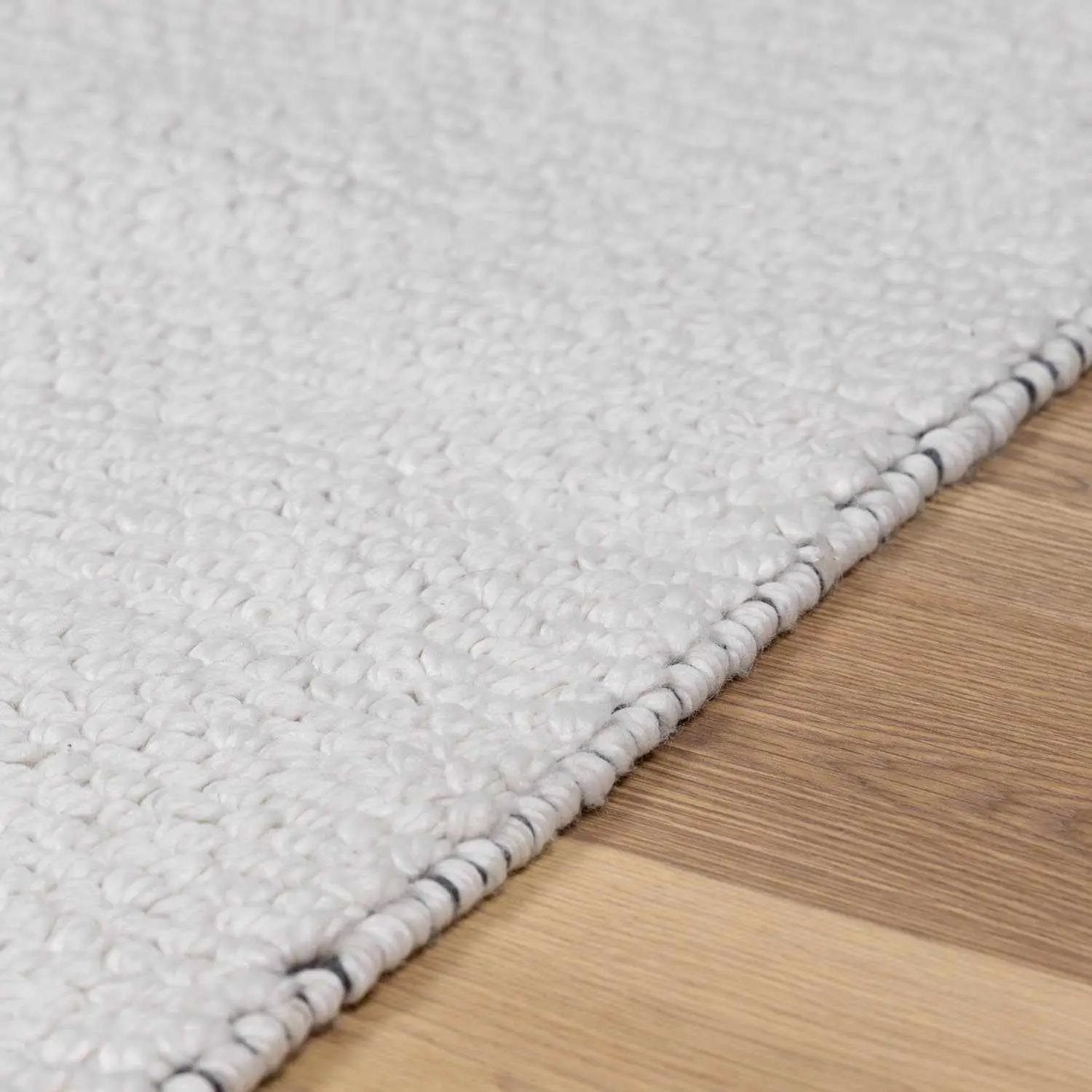 Mantee Area Rug - Clearance by Boutique Rugs