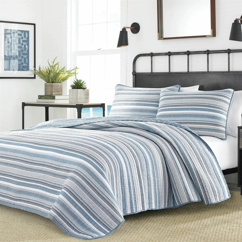 Full/Queen 3 Piece Nautical Anchor Blues 100-Percent Cotton Reversible Quilt Set by HomePacific