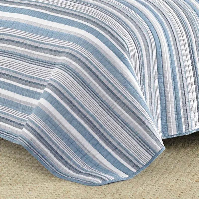 Twin 2 Piece Nautical Anchor Blues 100-Percent Cotton Reversible Quilt Set by HomePacific