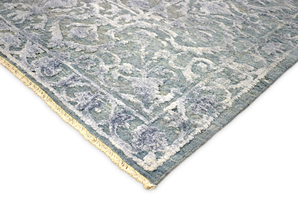 Modern Silver And Gray Hand Knotted Bamboo Silk 8x10 Area Rug by The Rug Decor
