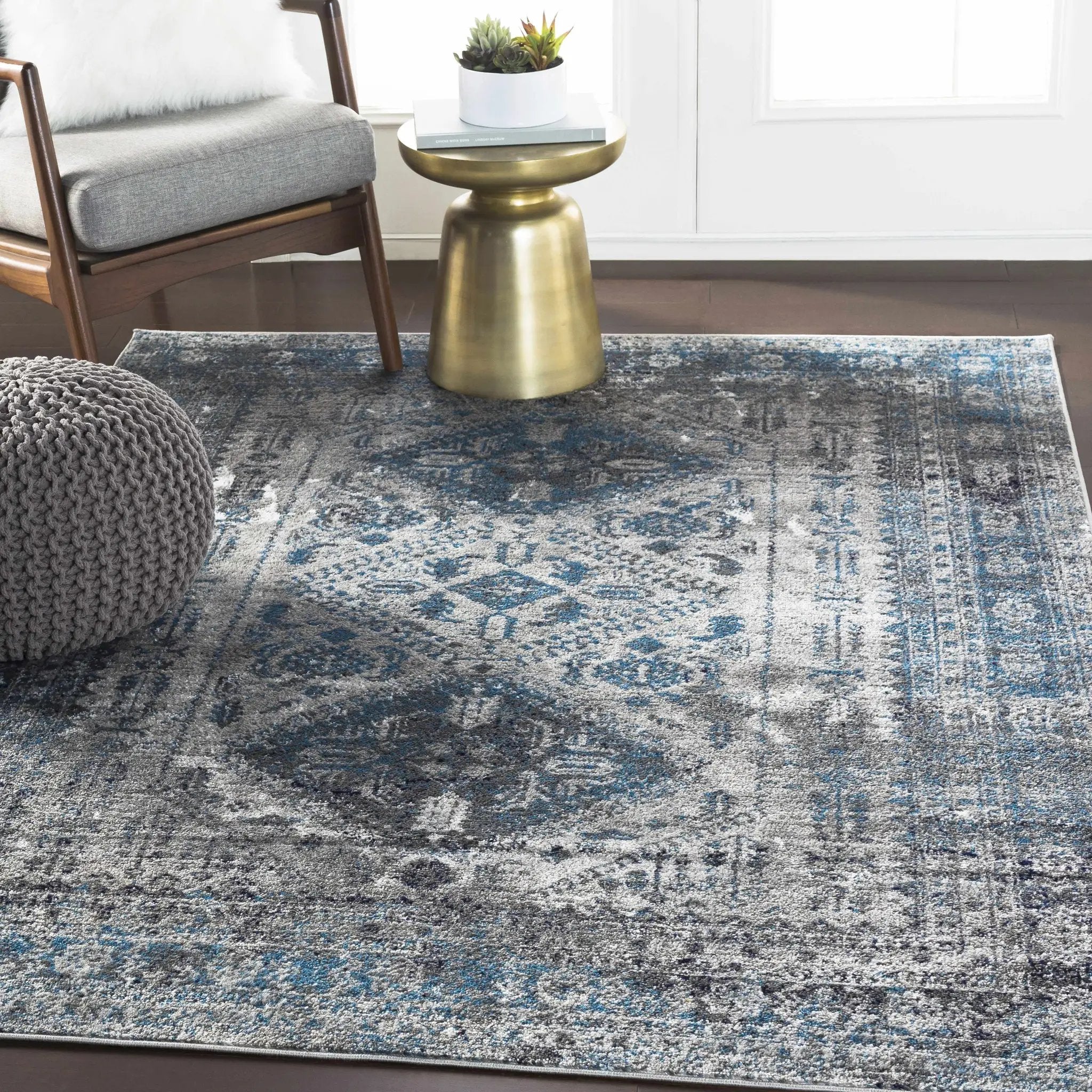Nisula Traditional Blue Rug by Boutique Rugs
