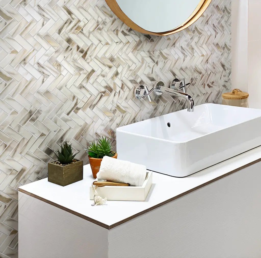 White Beige 11x13 Matte Herringbone Recycled Glass Mosaic Tile (10 pack, 9.625 sq ft/case) by Apollo Tile