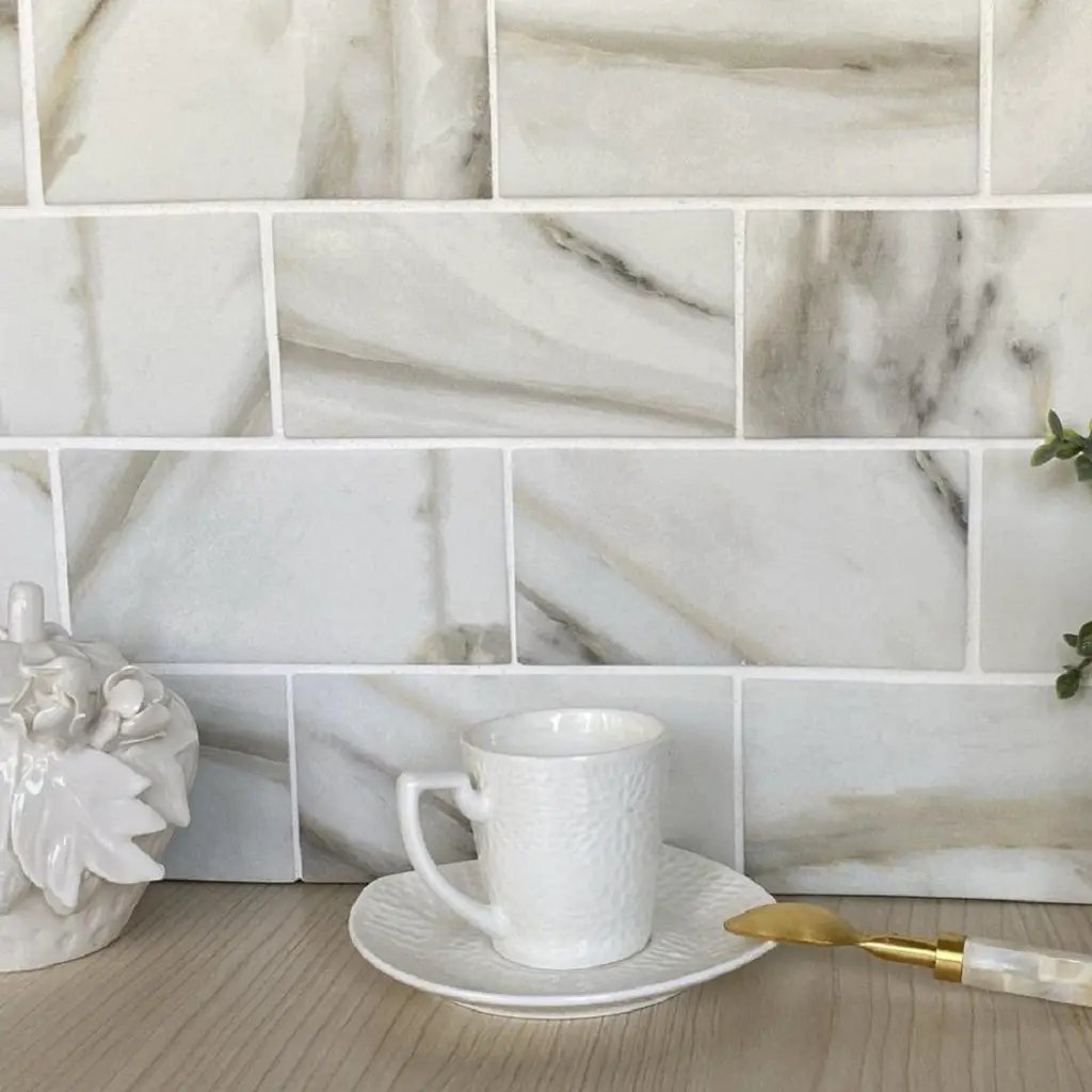 Chiffon White 12x12 Matte Brick Recycled Glass Mosaic Tile (10 pack, 9.18 sq ft/case) by Apollo Tile