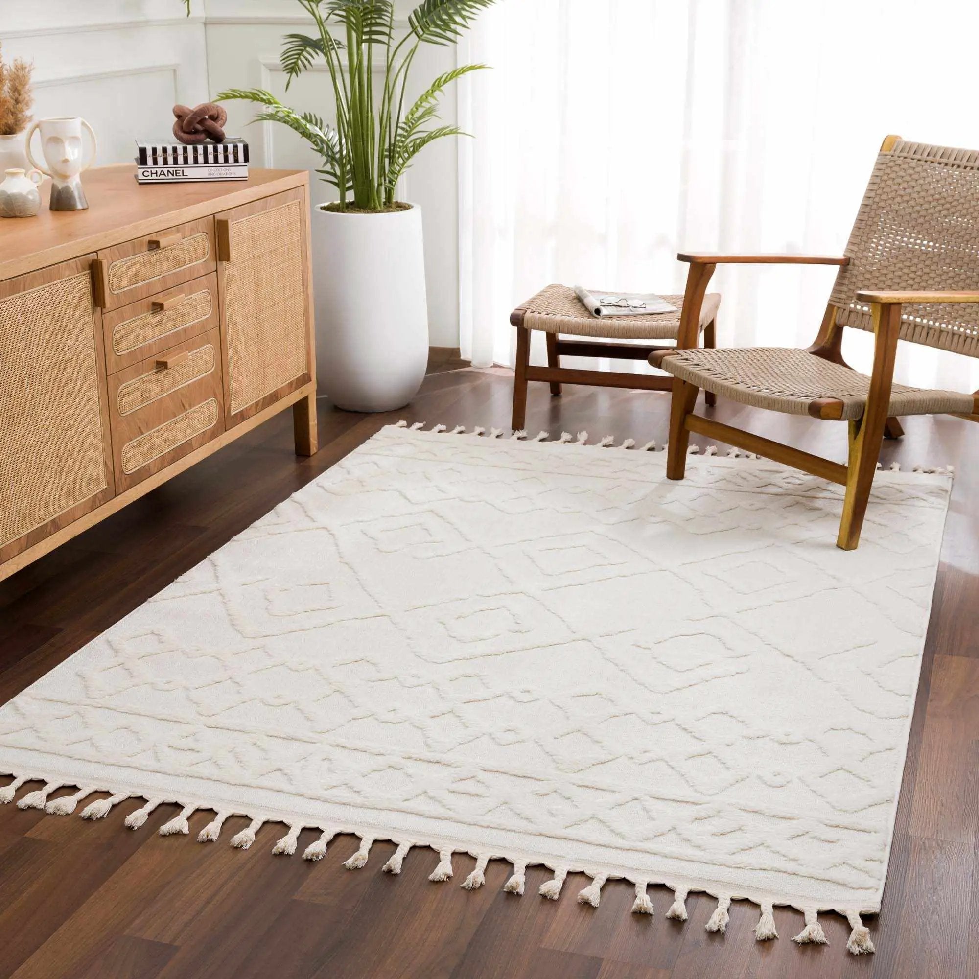 Gyundyukoru Area Rug - Clearance by Boutique Rugs
