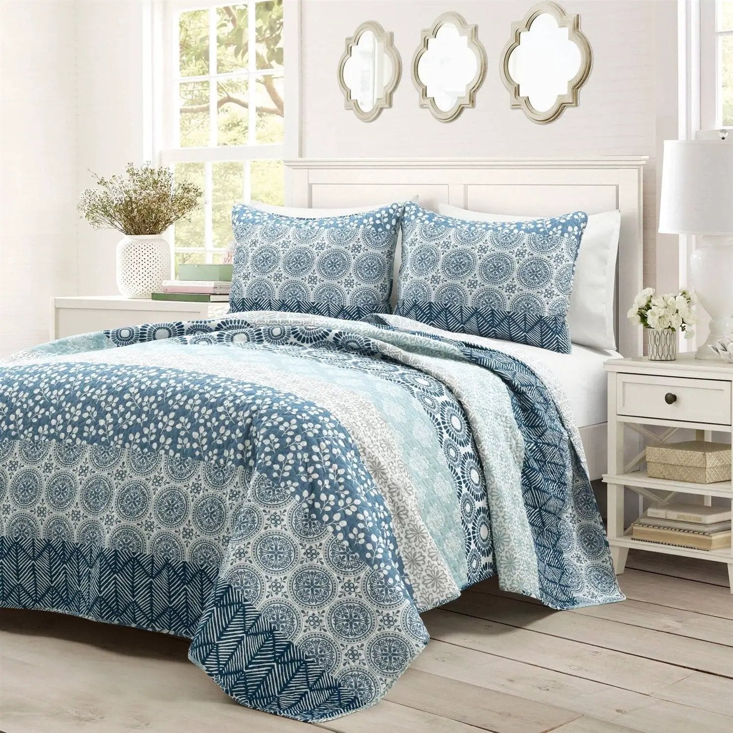 King Size Lightweight 3 Piece Reversible Botanical Blue Damask Quilt Set by HomePacific