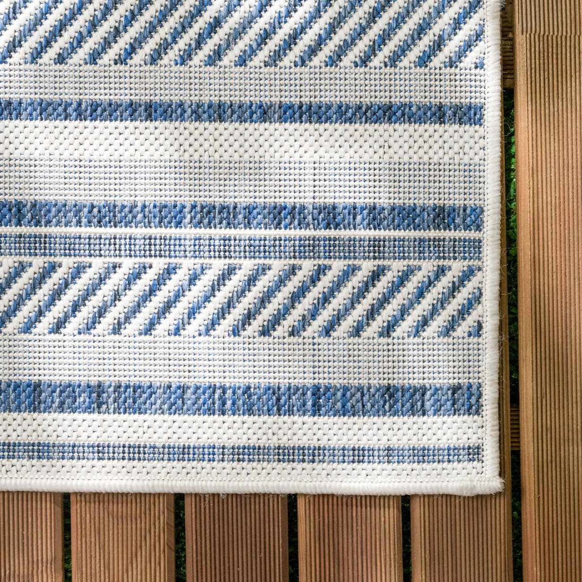 Olin White&Blue Striped Nordic Outdoor Rug, sample swatch