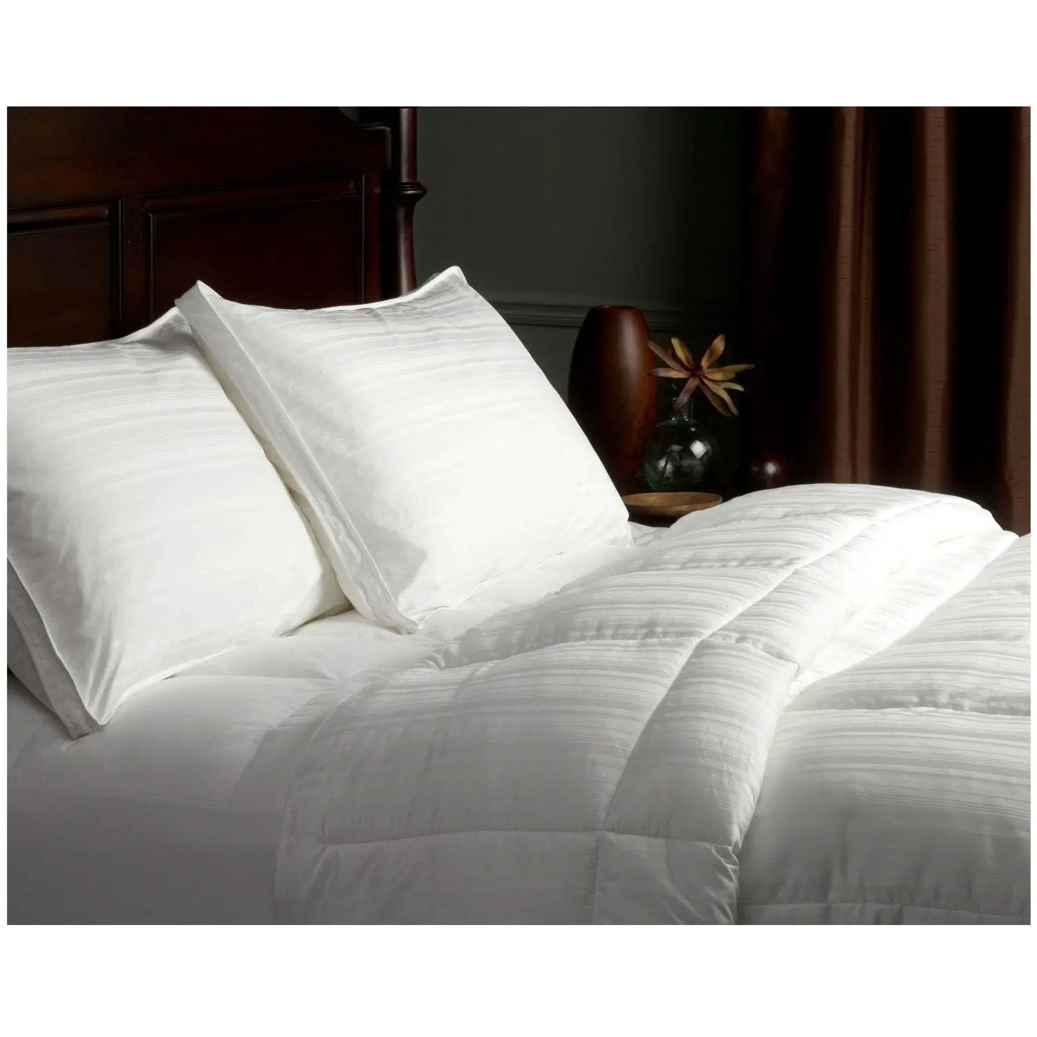 King size 100-Percent Cotton Medium Warmth Down Alternative Comforter by HomePacific