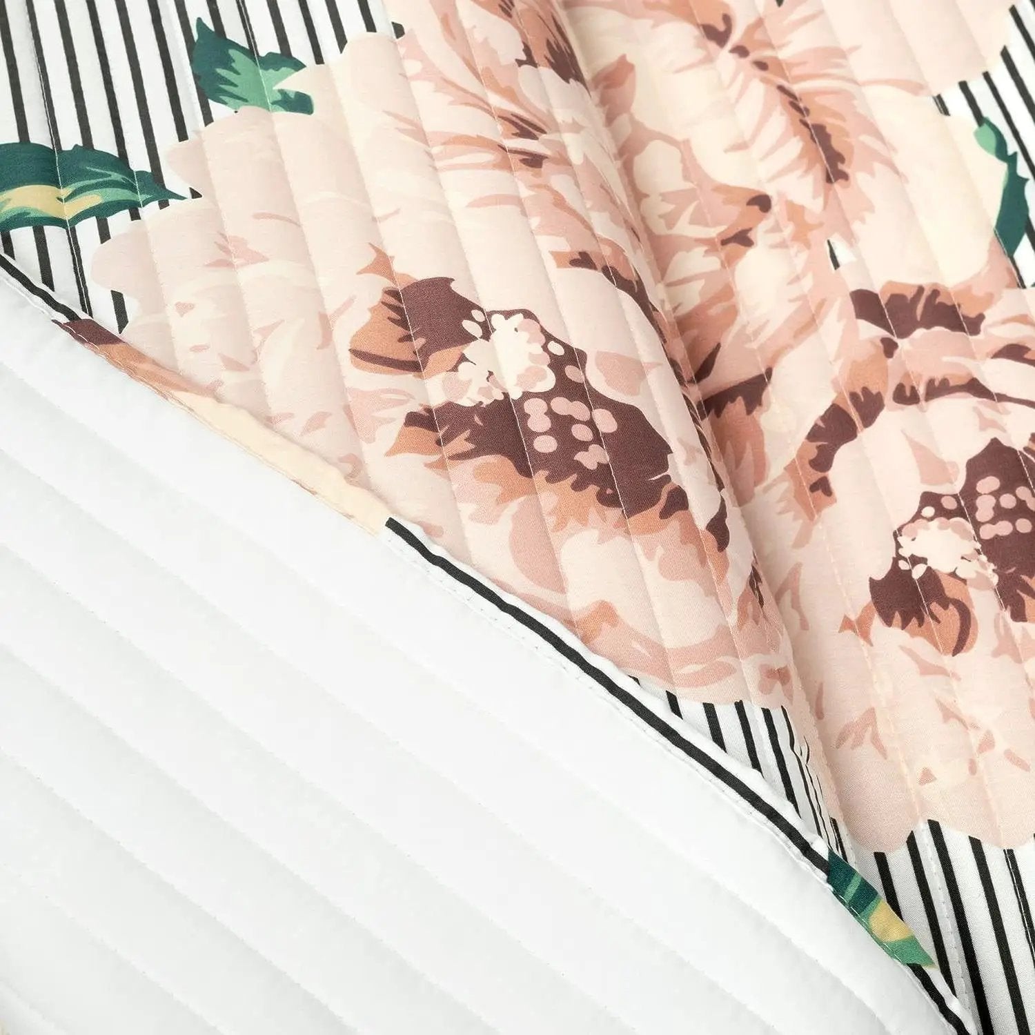 Full/Queen Size Polyester Black White Striped Rose Floral 3 Piece Quilt Set by HomePacific