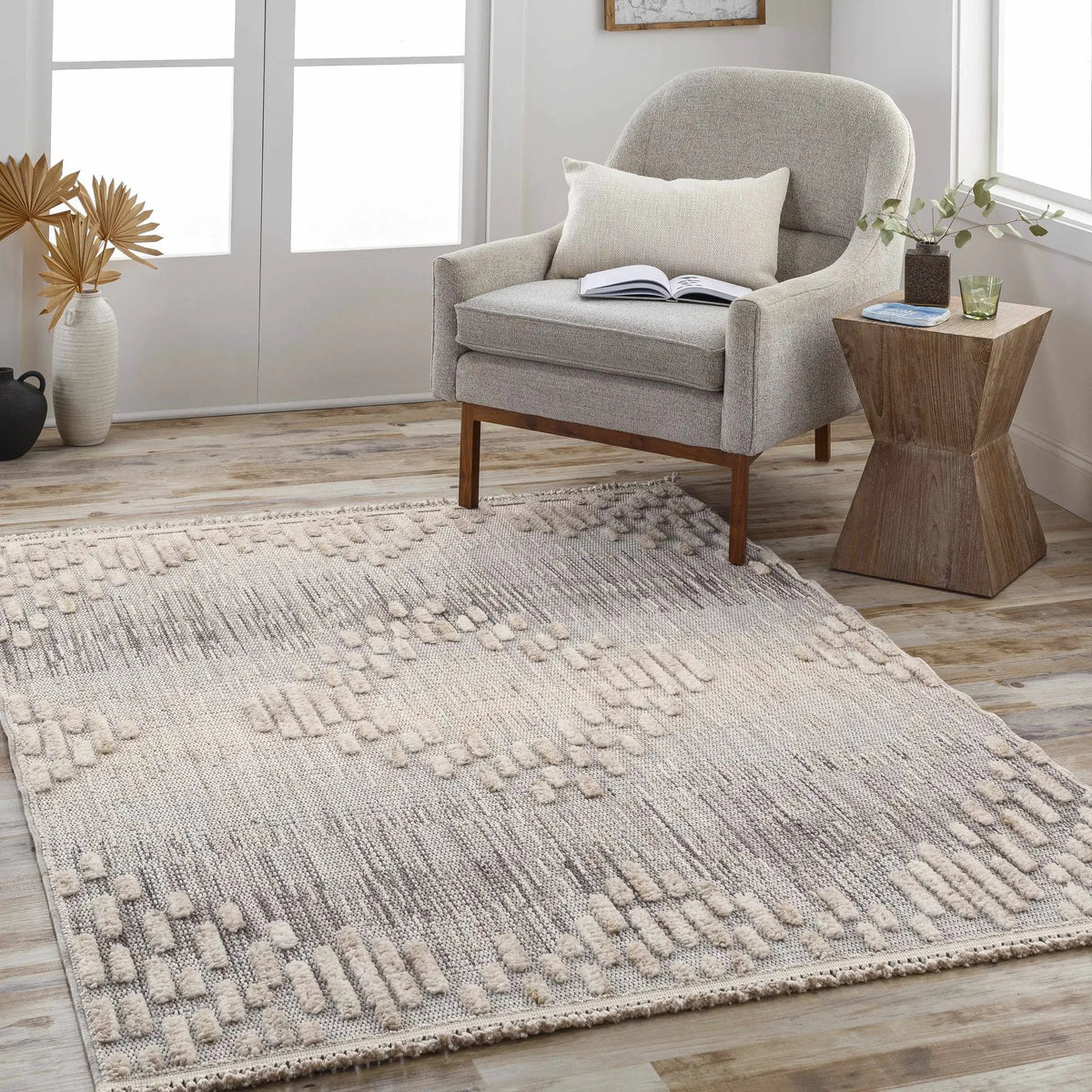 Poydras High-Low Rustic Rug, installed in a room 6