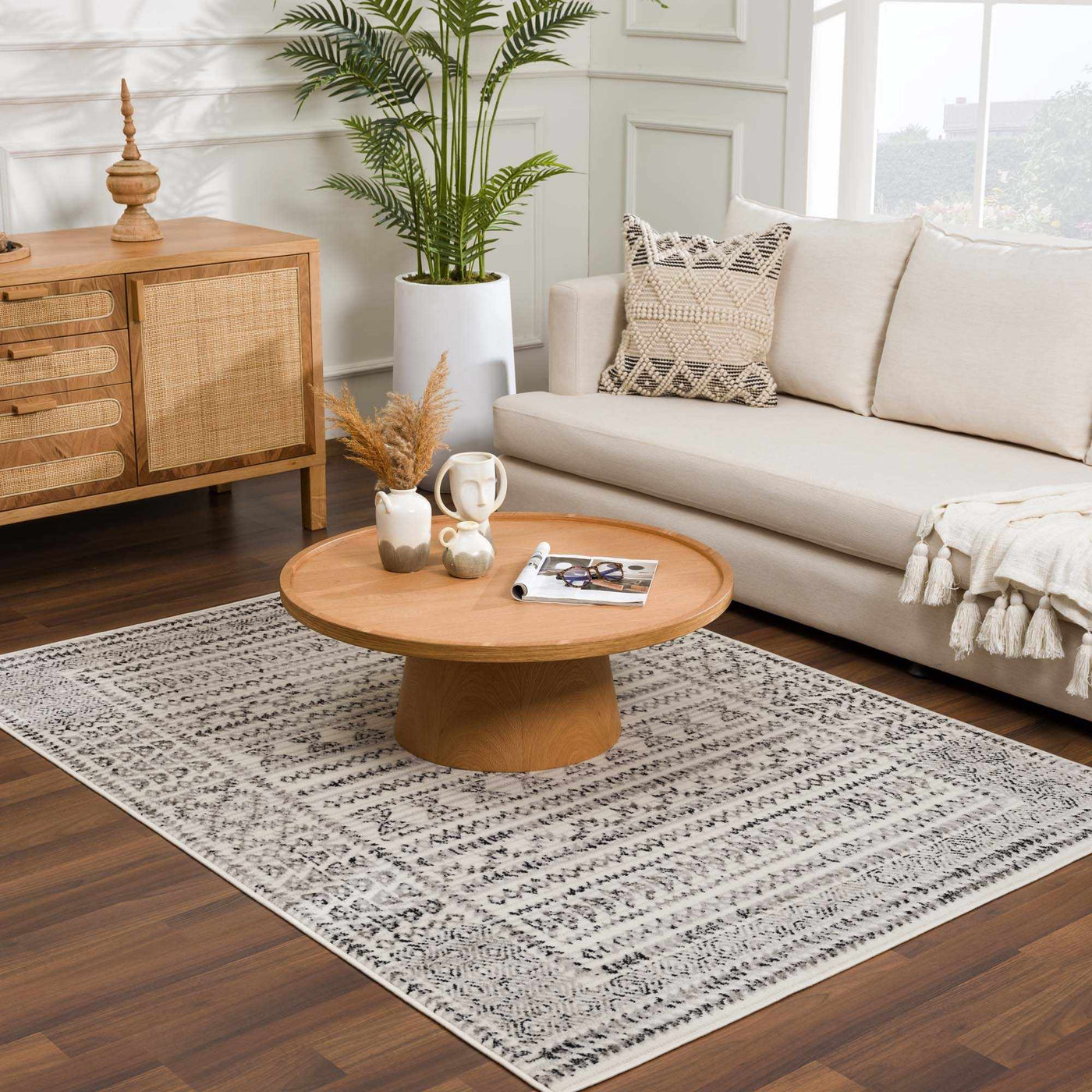 Greig Area Rug by Boutique Rugs