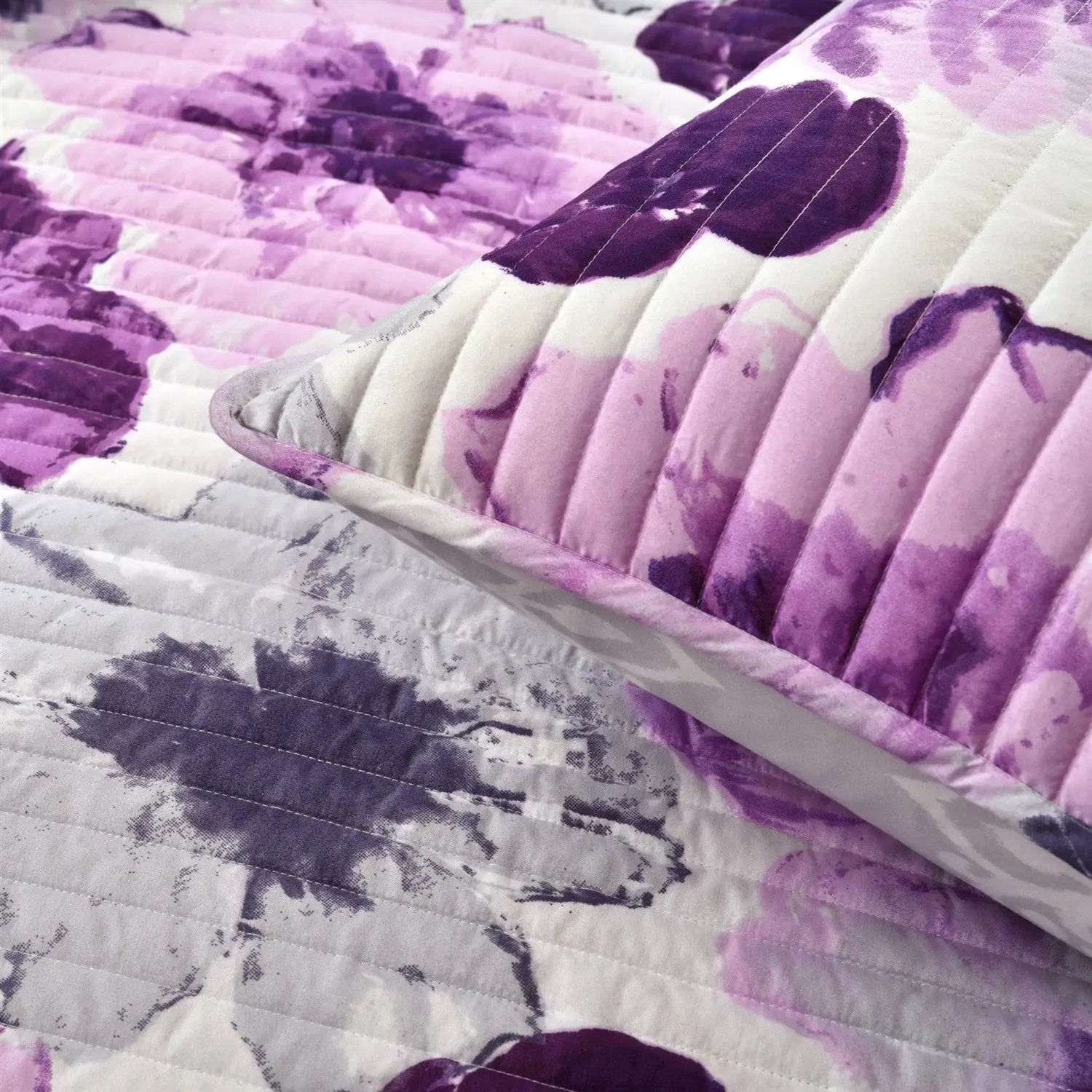 Full/Queen Purple Grey Flowers Lightweight Polyester Microfiber Quilt Set by HomePacific