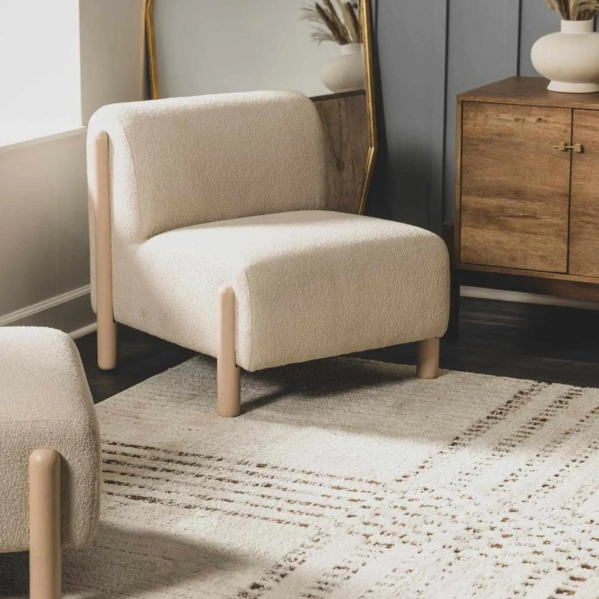Architect Machine Woven Galey Alix x LIVABLISS GAAR-2303 Area Rug, installed in a room 3
