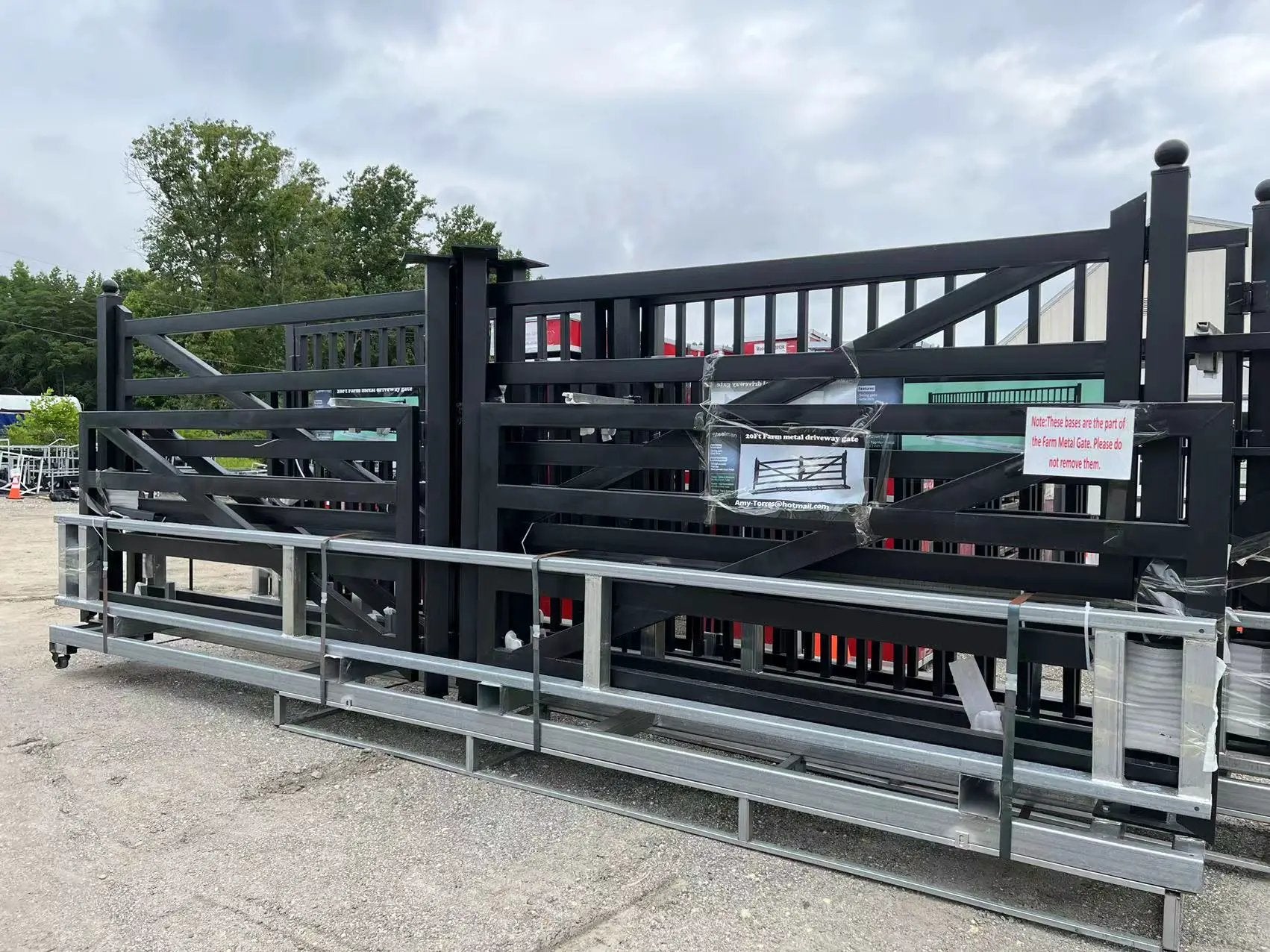 20 ft Farm Driveway Gate with Diagonal Tubes, Dual Swing by Chery Industrial