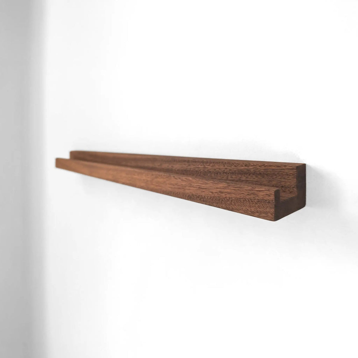 Picture Ledge Display Shelf, photo 8 of 11