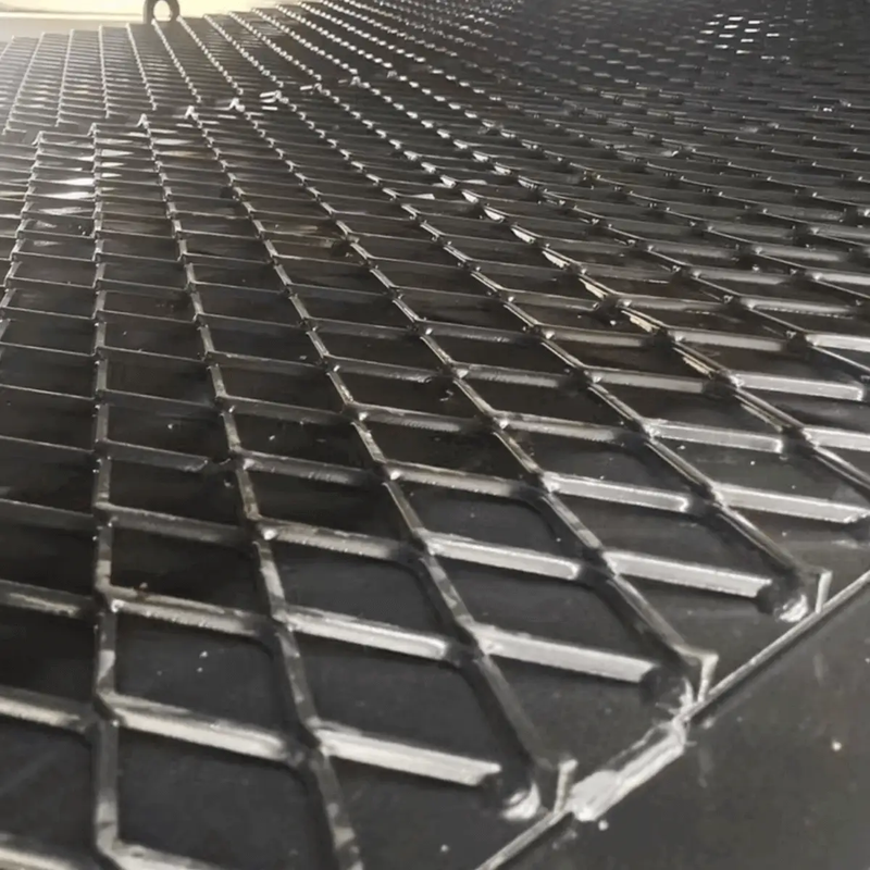 18,000 lb. Capacity Portable Loading Dock Ramps Yard Ramp by Chery Industrial