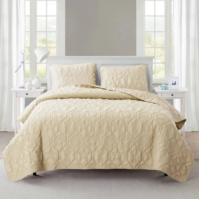 Queen Coastal Beach Starfish Seashells Seahorse Sand Tan 3-Piece Quilt Set by HomePacific