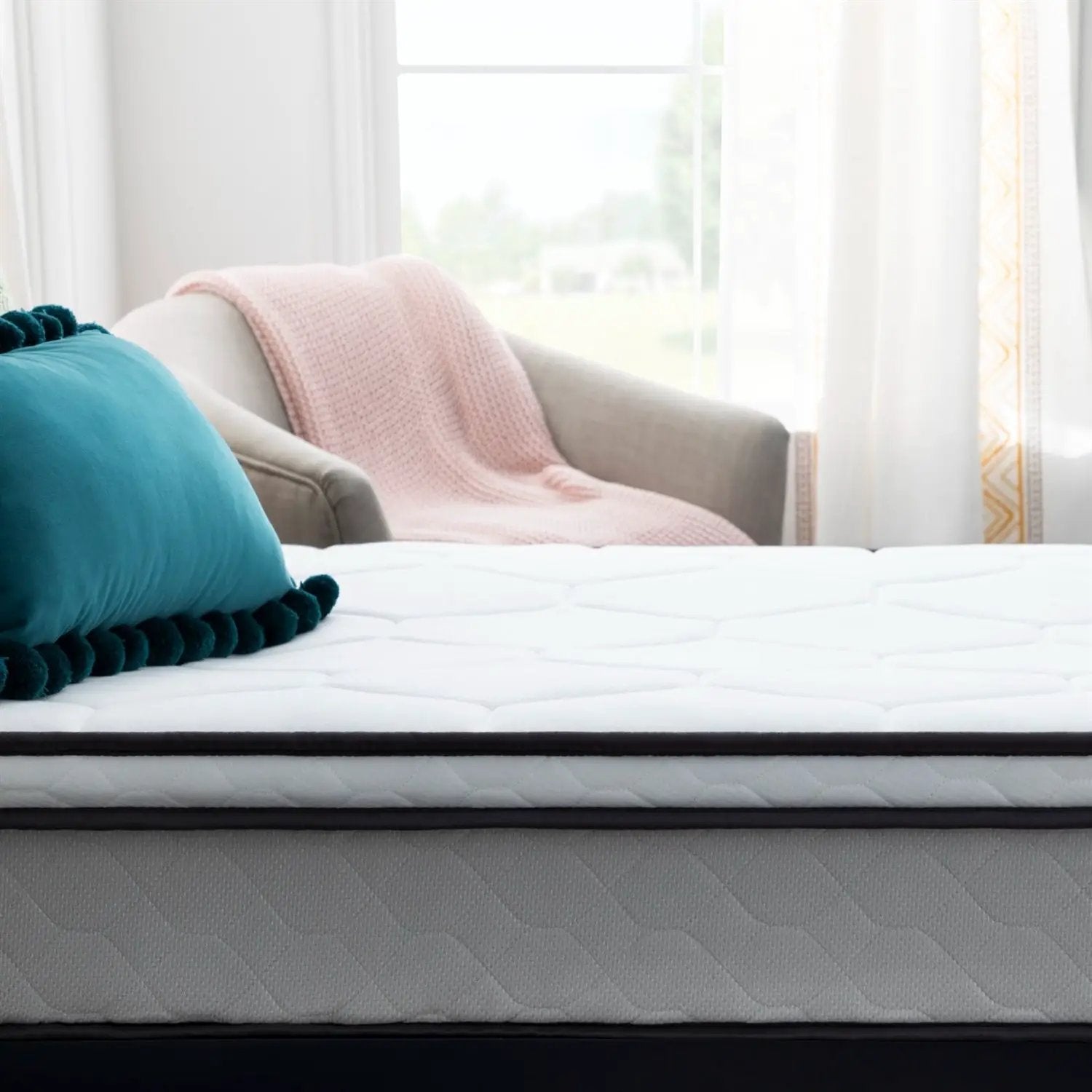 Queen size Plush Memory Foam Innerspring Hybrid Mattress by HomePacific