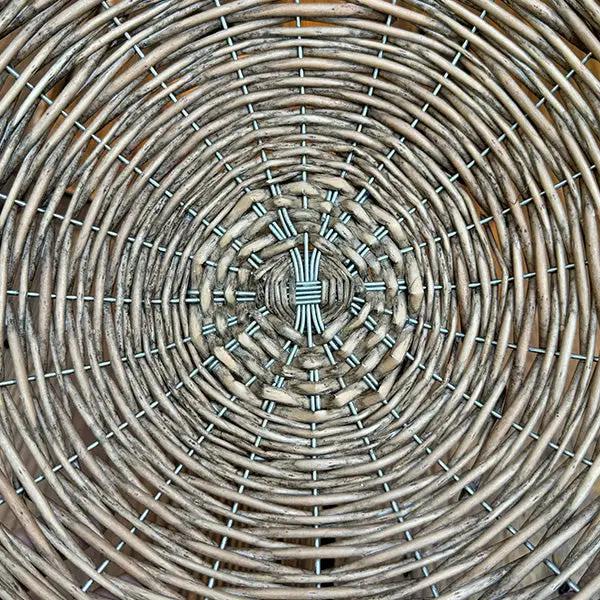 Round Willow Riser by Decor Steals