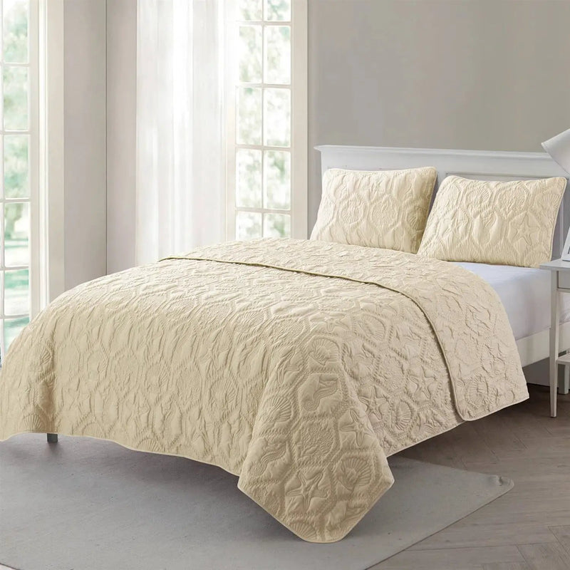 King size Coastal Beach Starfish Seashells Sea Horse Sand Tan 3-Piece Quilt Set by HomePacific