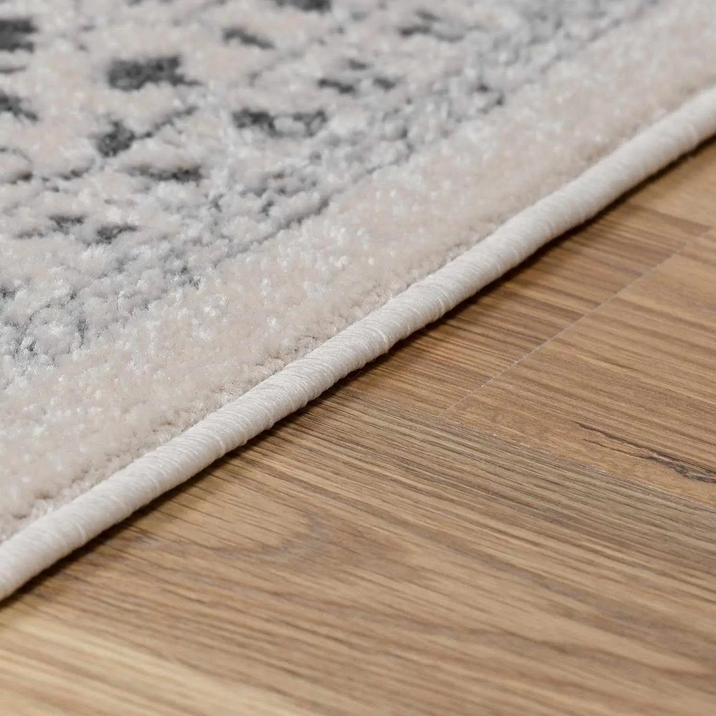 Sattley Area Rug by Boutique Rugs