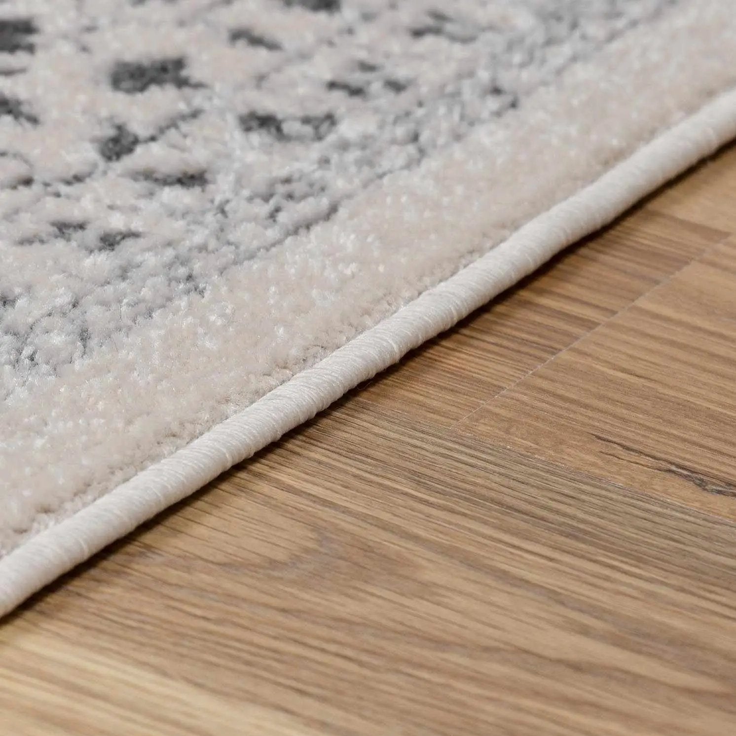 Sattley Area Rug by Boutique Rugs