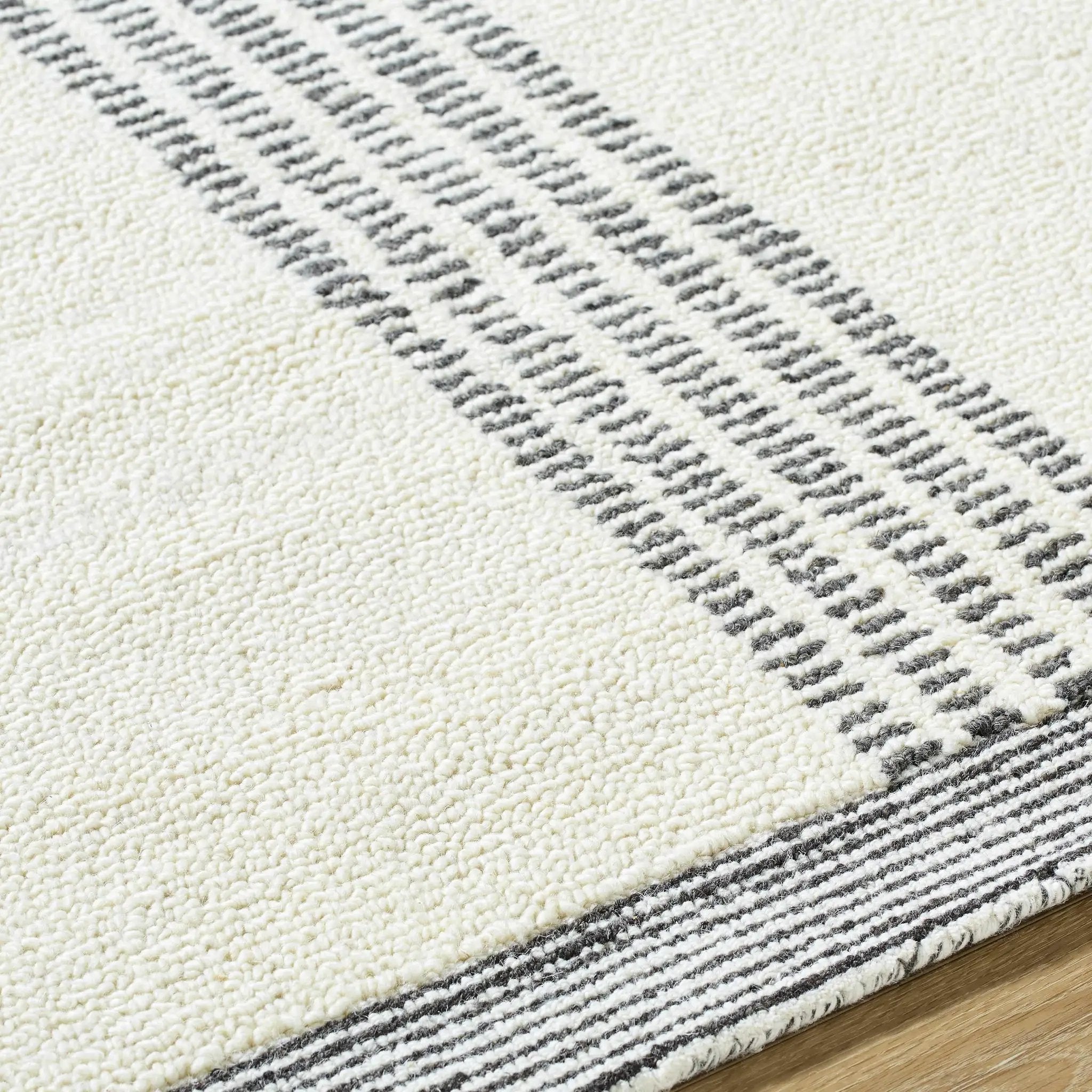 Ande Ivory Area Rug - Clearance by Boutique Rugs