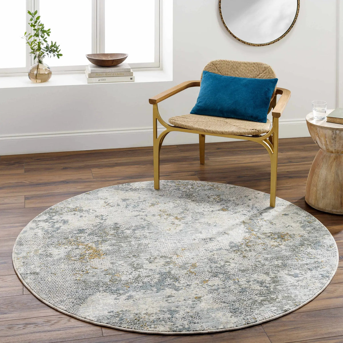 Pizi Textured Rug with Fringes, installed in a room 4