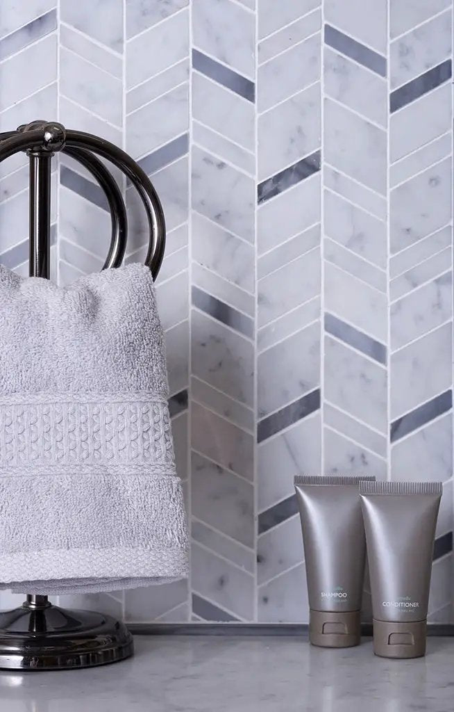 White Gray 11x13 Polished Herringbone Bardiglio Nuvolato Bianco Carrara Marble Mosaic Tile (5 pack, 4.95 sq ft/case) by Apollo Tile