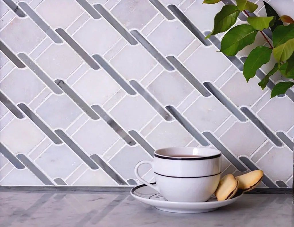 Eastern White, Bardiglio Nuvolato 11x12 Polished Multi-shaped Marble Mosaic Tile (5 pack, 4.66 sq ft/case) by Apollo Tile