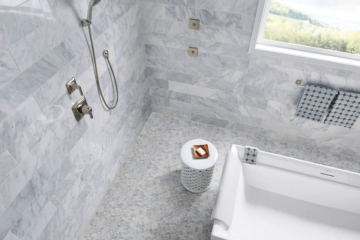 Sliced Carrara White Pebble Tumbled Pattern Marble Mosaics by MSI Surfaces