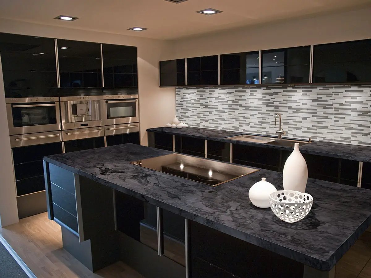Gray Cliff Interlocking 4mm Pattern Glass Mosaics by MSI Surfaces