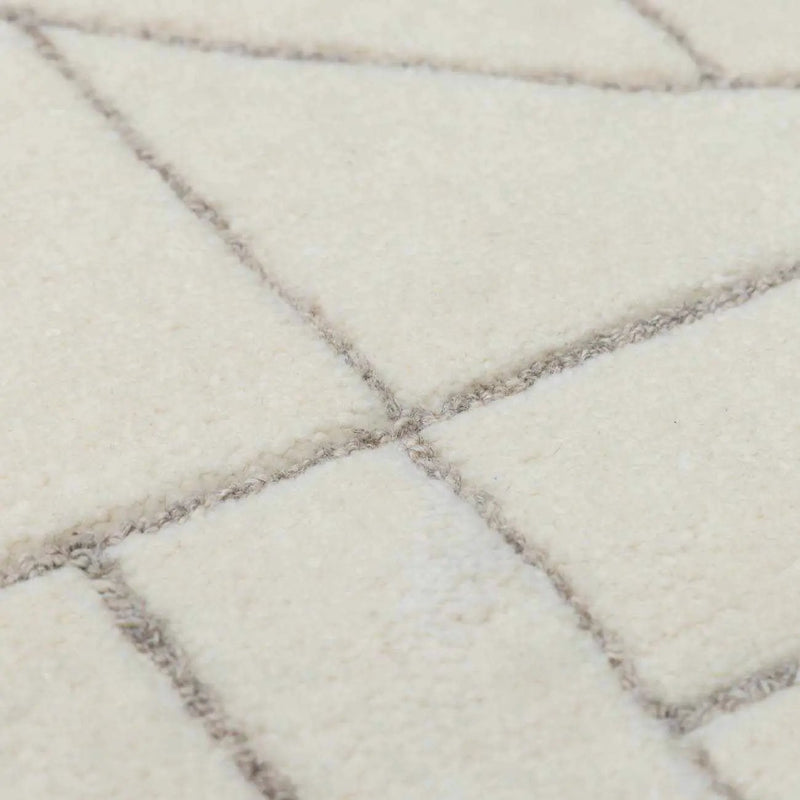 Fusao Off White Area Rug - Clearance by Boutique Rugs