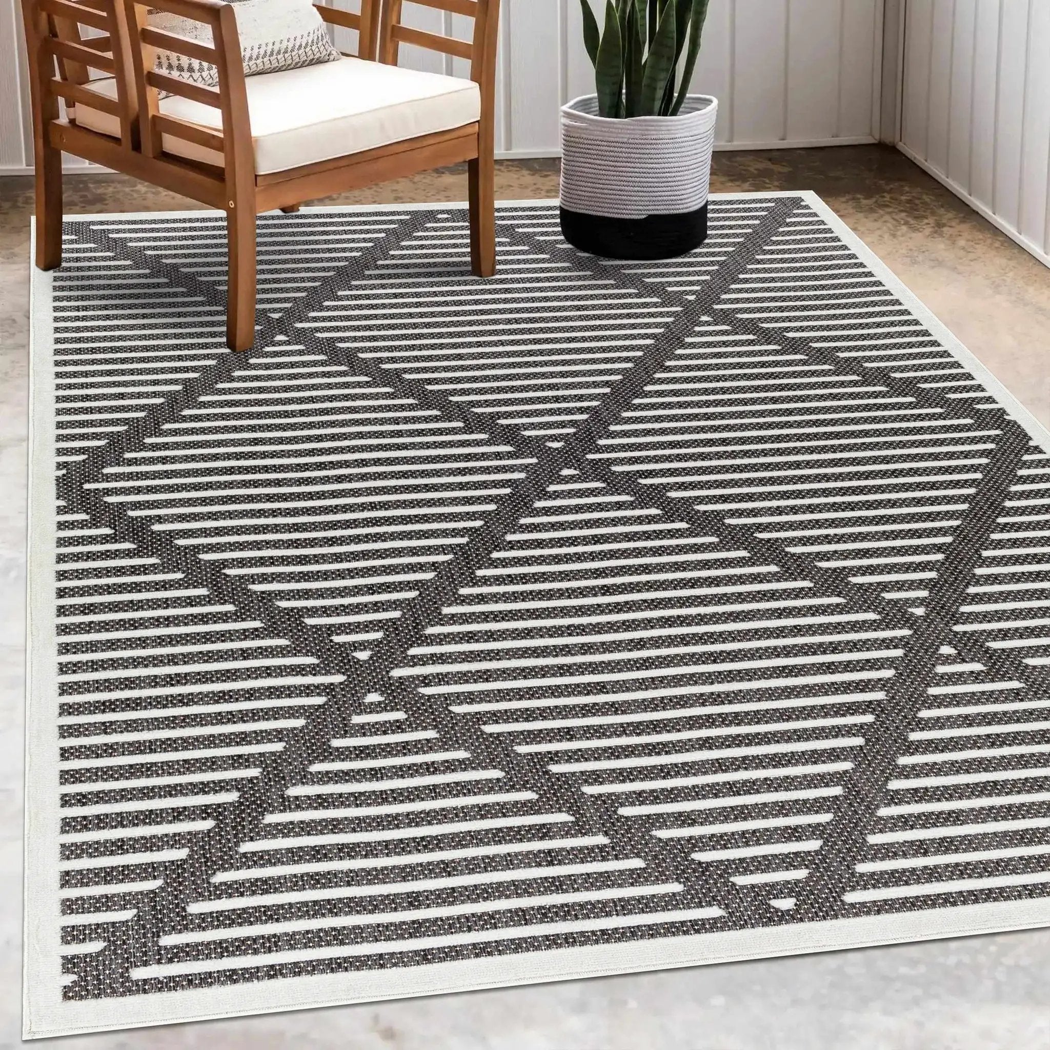 Anah 3D Black Outdoor Rug by Boutique Rugs